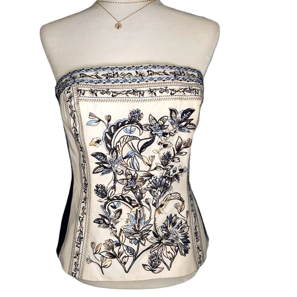 White House Black Market Other - WHBM Gorgeous Embroidered Bustier